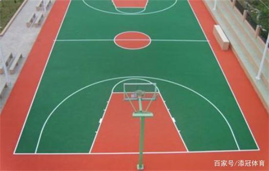導語:現在很多丙烯酸籃球場場地在施工的時候初期一定要處理好排水